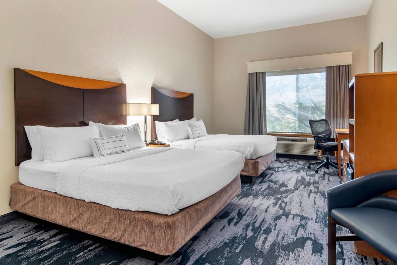 Fairfield Inn & Suites By Marriott Commerce Exteriér fotografie