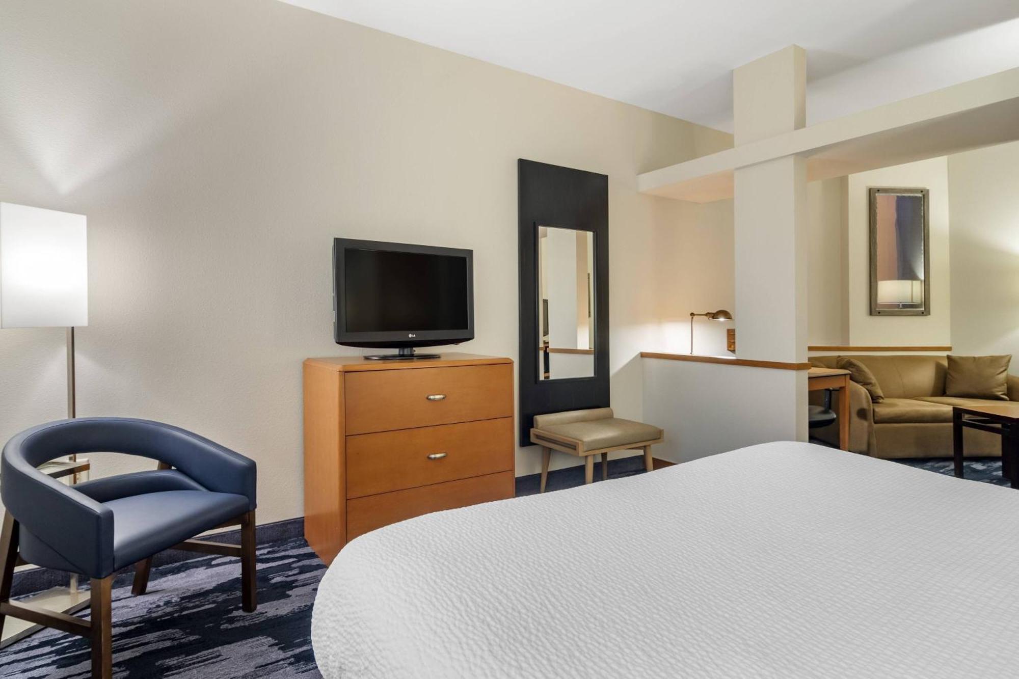 Fairfield Inn & Suites By Marriott Commerce Exteriér fotografie