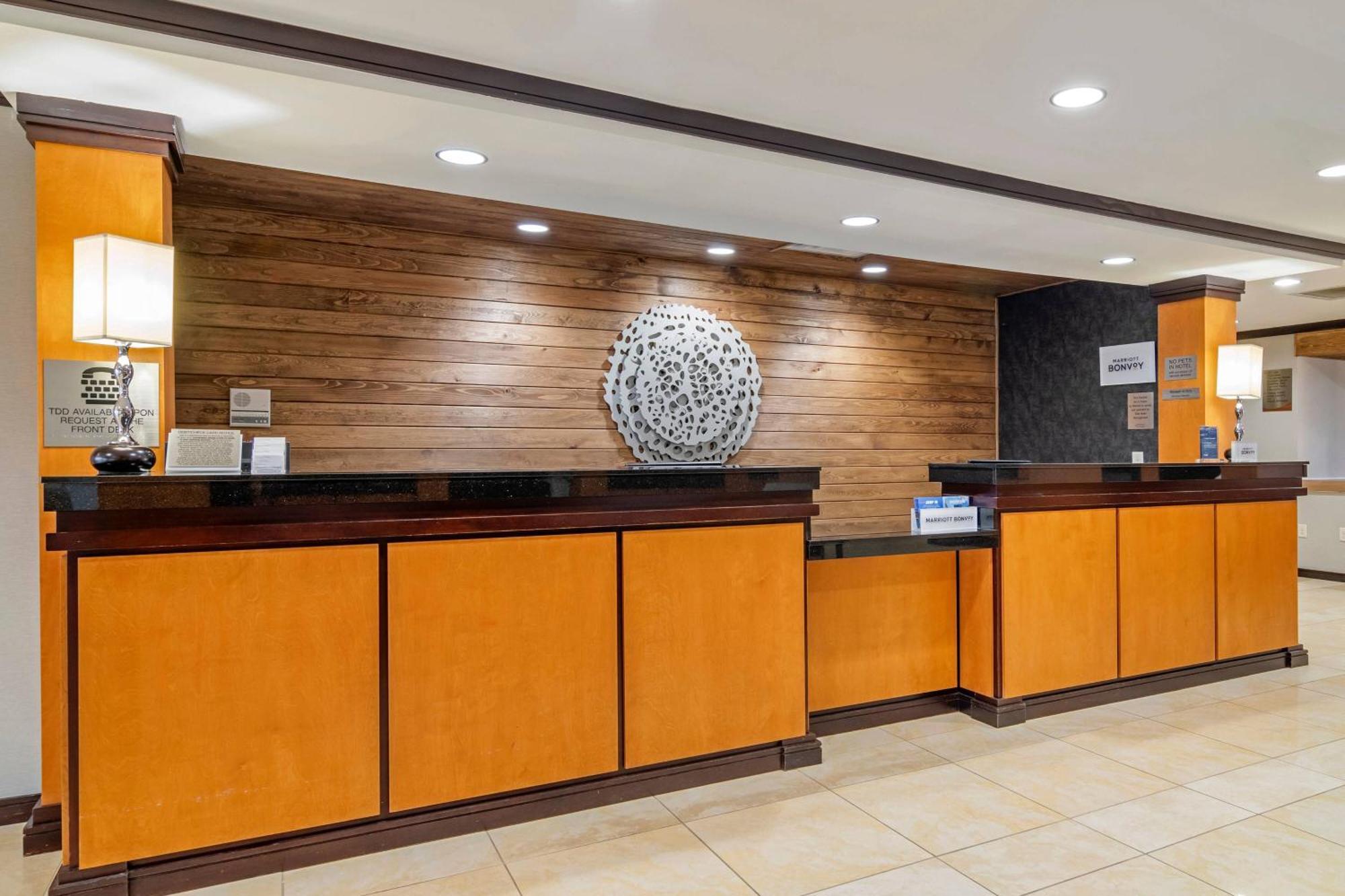 Fairfield Inn & Suites By Marriott Commerce Exteriér fotografie