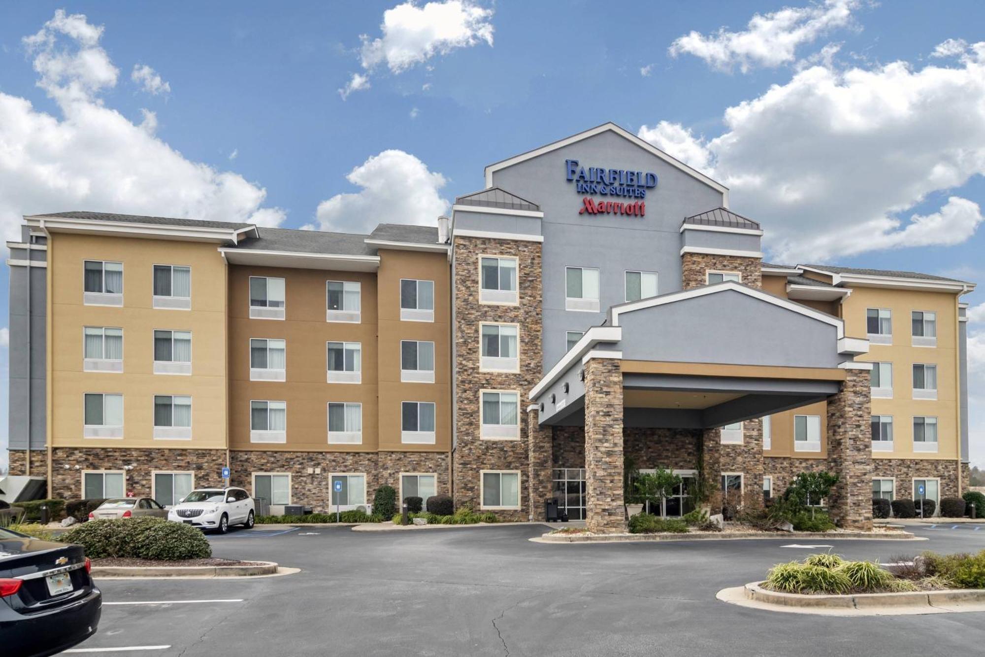 Fairfield Inn & Suites By Marriott Commerce Exteriér fotografie