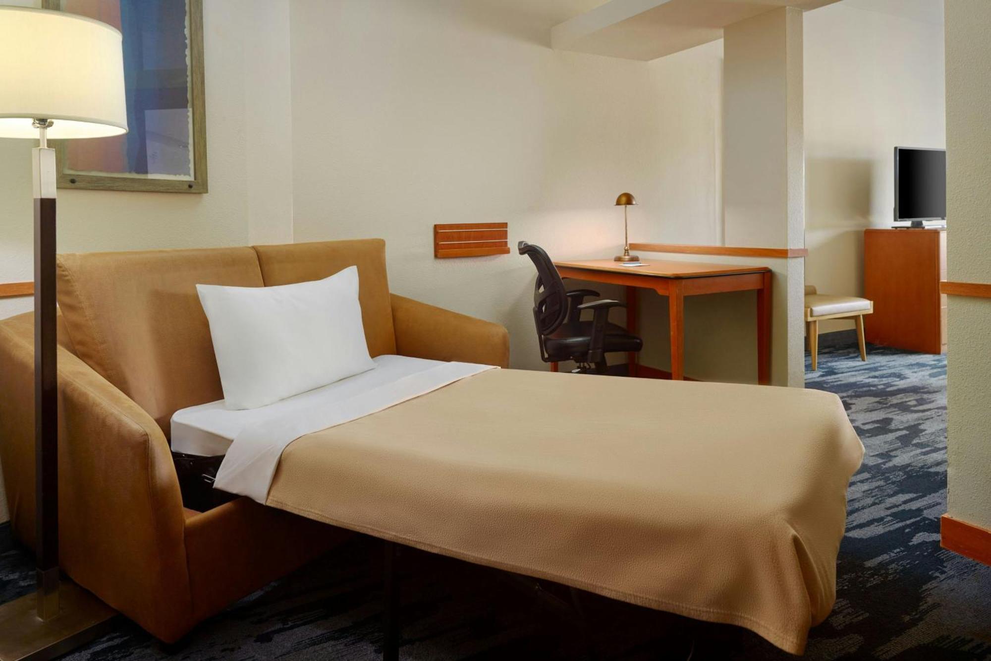 Fairfield Inn & Suites By Marriott Commerce Exteriér fotografie