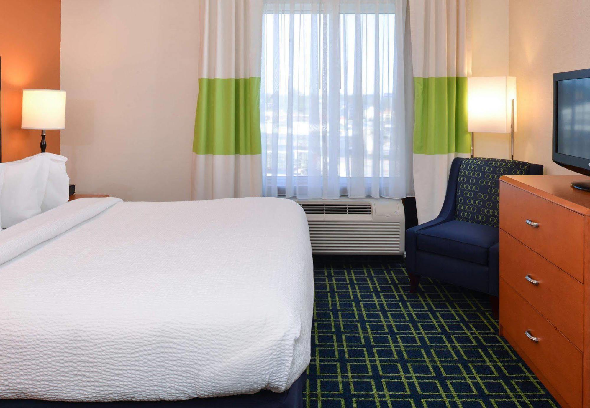 Fairfield Inn & Suites By Marriott Commerce Exteriér fotografie